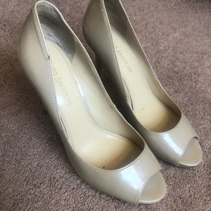 Enzo Angiolini Open toe classic pump